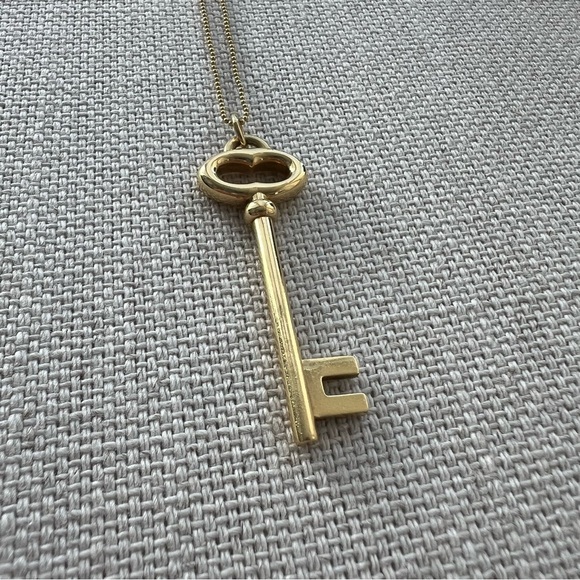 TIFFANY & CO. • Vintage Yellow Gold Tiffany Key Pendant + Fine Ball Chain - Picture 6 of 16